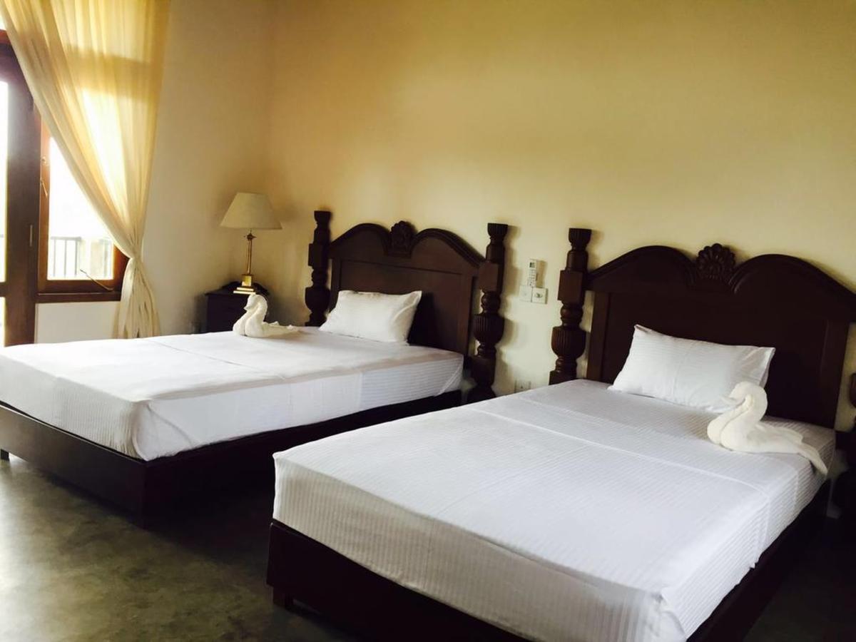 Castle Rock Sigiriya Hotel Kibissa Bagian luar foto